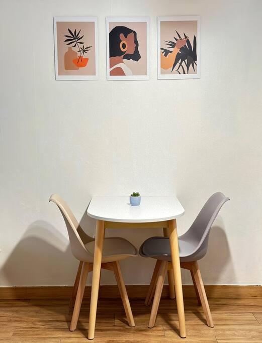 Station - 1 Minute Away - Cozy House Apartment Seoul